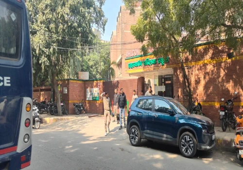 Provocative Messages Claim “Delhi Will Become Khalistan”; Schools Evacuated